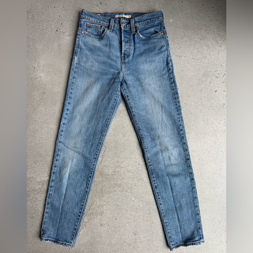 Levi’s Wedgie Jeans